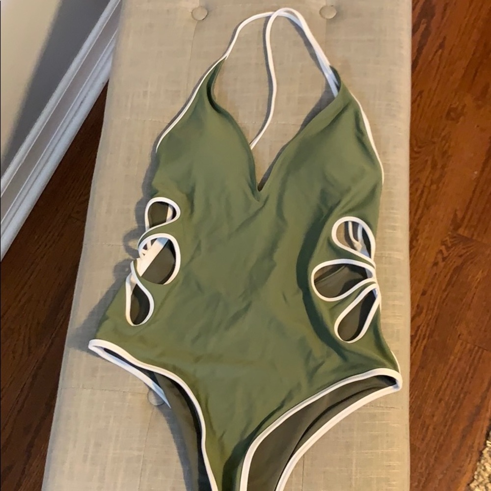One piece bathing suit